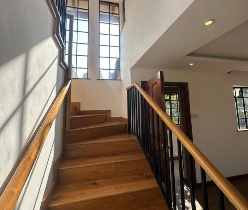 WhatsApp Image 2025-11-21 at 20.20.23 (1)