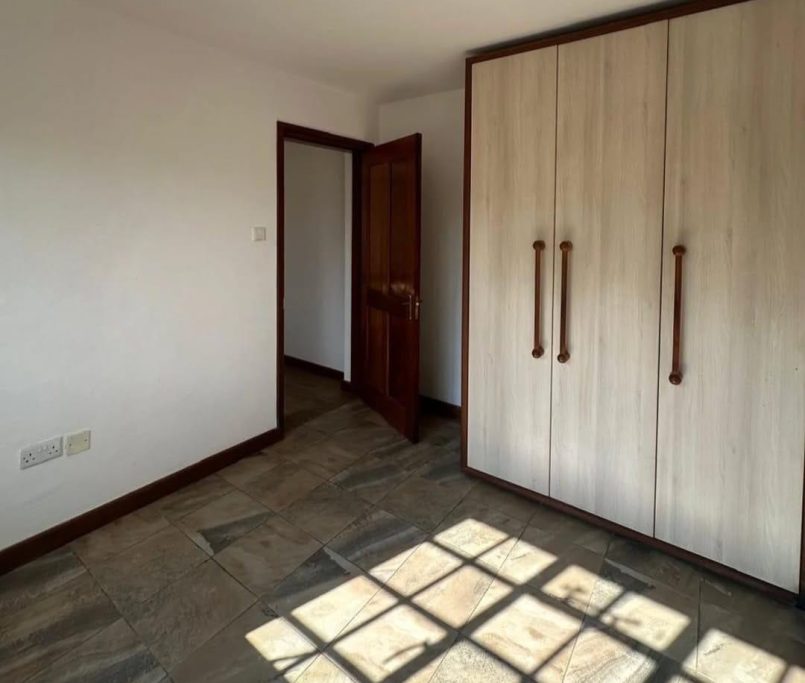 WhatsApp Image 2025-11-21 at 20.20.23 (2)