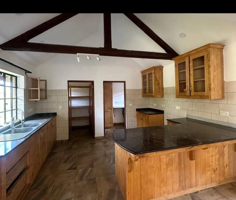 WhatsApp Image 2025-11-21 at 20.20.23