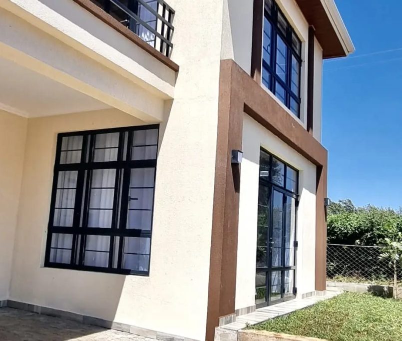 WhatsApp Image 2025-11-21 at 22.19.44 (1)